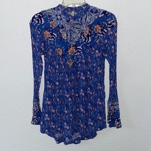 Gorgeous Free People floral top